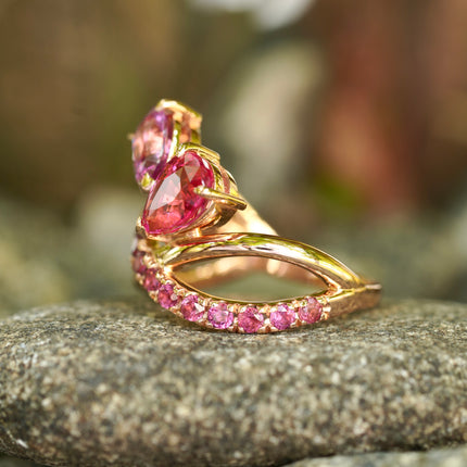 Pear shaped Ruby & Pink Sapphire ring, set on 18k rose gold