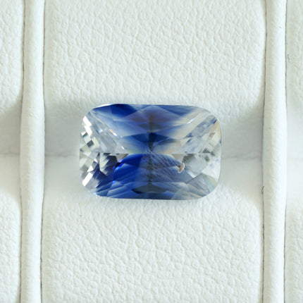 Natural Bi-Color Sapphire - 5.01 ct