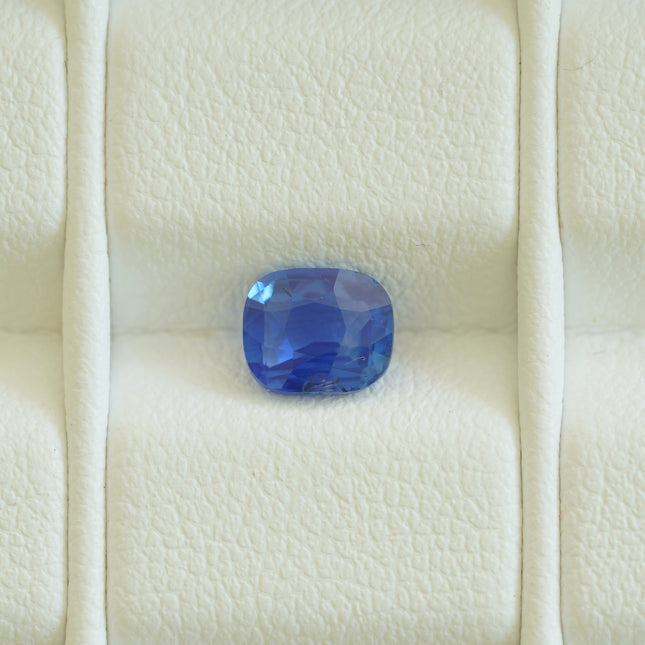 Natural Blue Sapphire - 1.01 ct