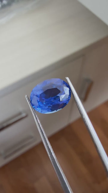 Ceylon Blue Sapphire - 3.56 ct