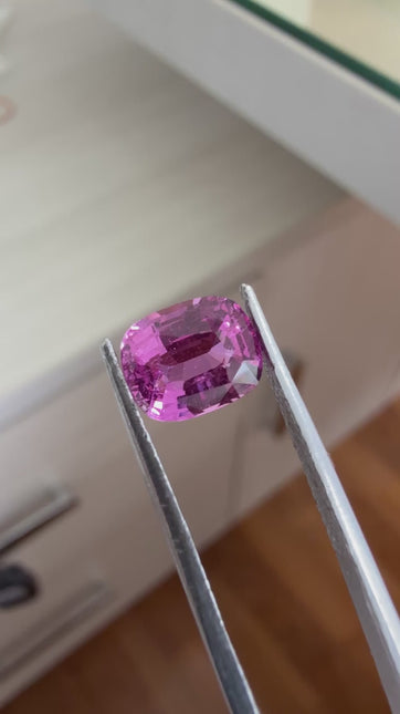 Natural Pink Sapphire - 2.06 ct