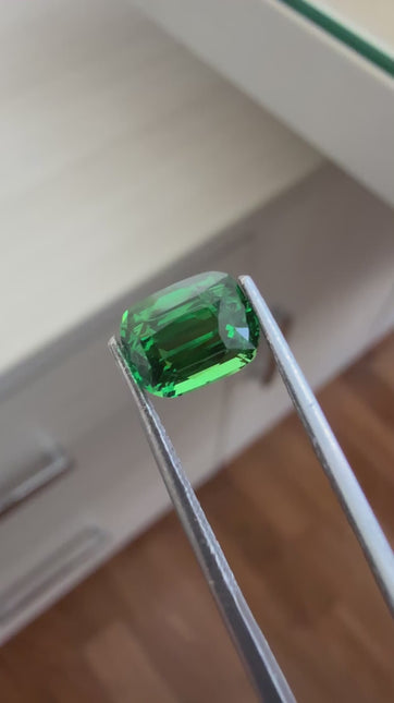 Natural Tsavorite - 2.07 ct